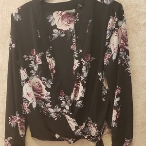 Trendy flirty floral shirt